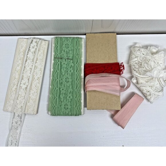Vintage Sewing Kit Lot Includes Lace, Zippers, Piping & Rick Rack sewing notions - Picture 8 of 10